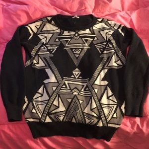 Ecoté medium black and white geometrical sweater